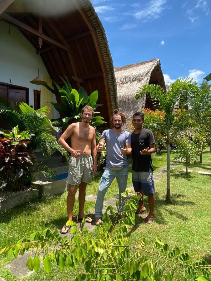 Tropical Sunday Bungalow - Surf And Stay Selong Belanak Εξωτερικό φωτογραφία
